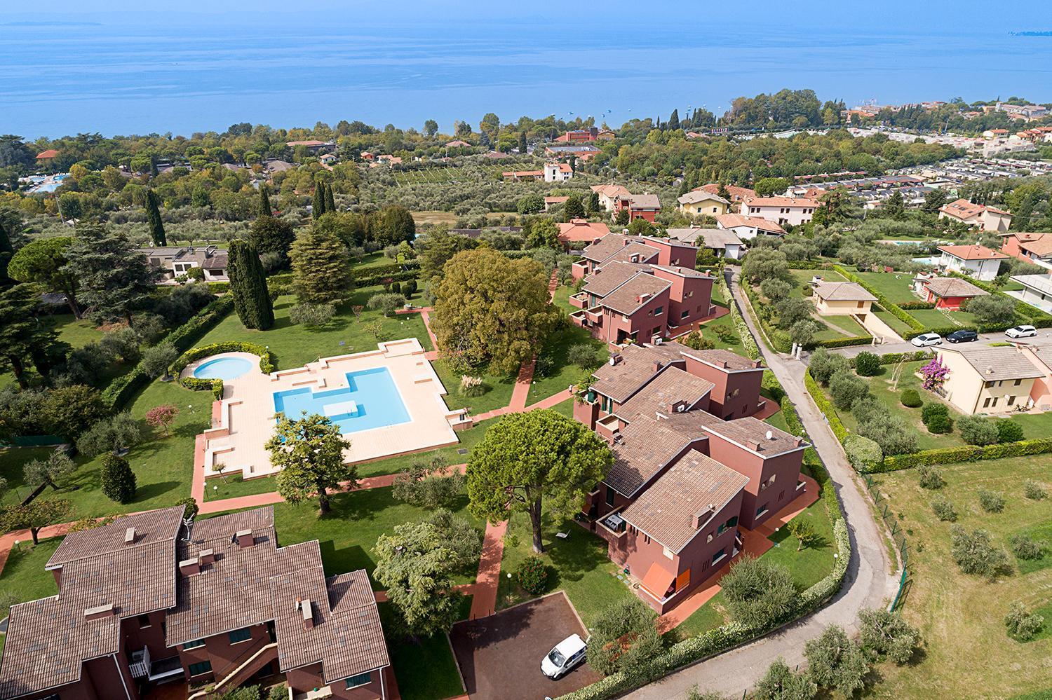 Apartments Blue View - Residence Casetto Bardolino - Regarda Travel Extérieur photo
